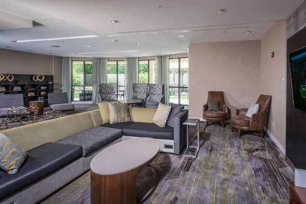 Courtyard by Marriott Bangor image 4